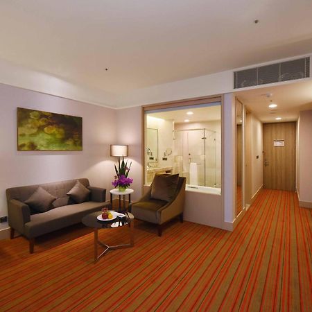 Fullon Hotel Taoyuan Airport Access Mrt A8 Guishan Exterior photo Deluxe Room