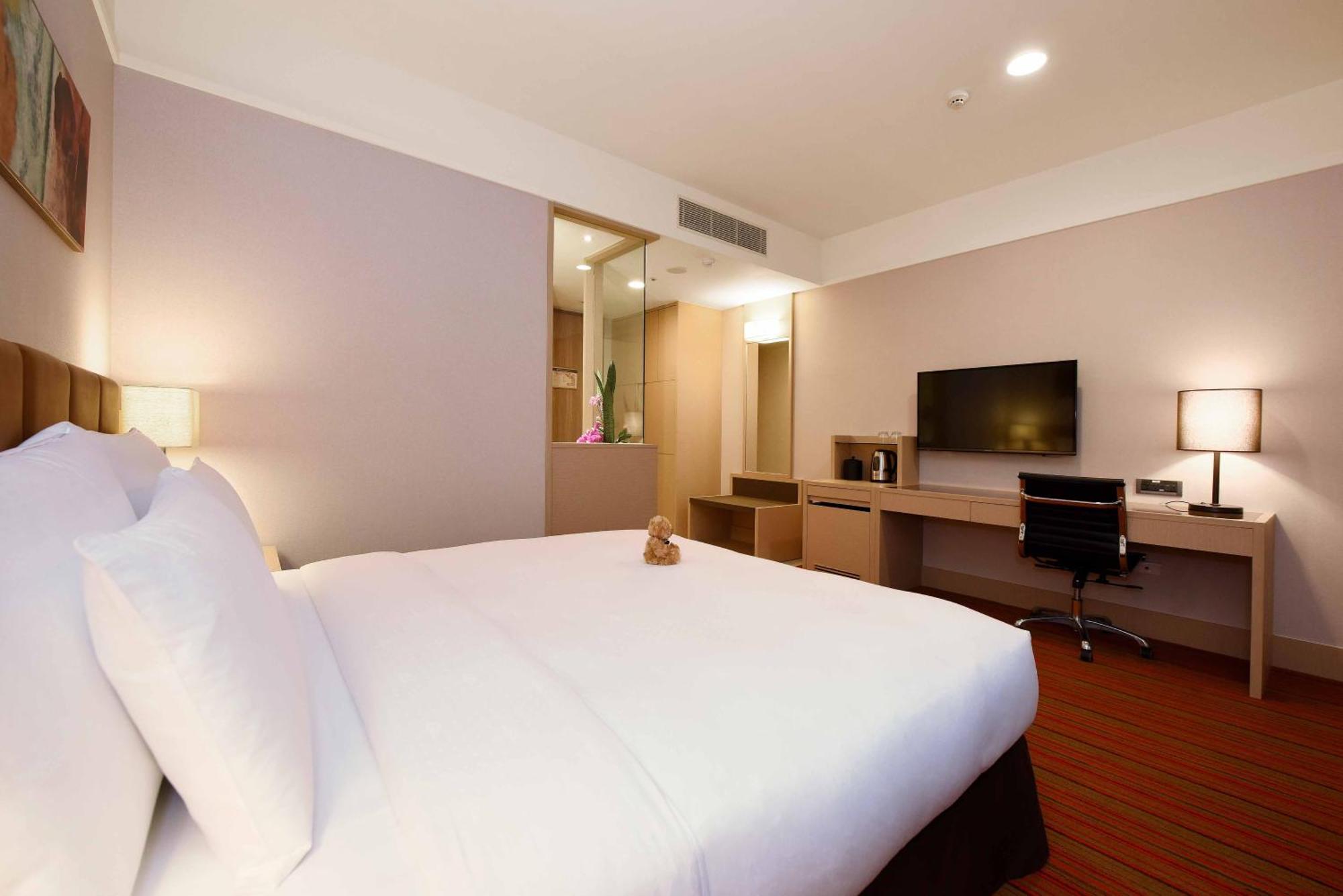 Fullon Hotel Taoyuan Airport Access Mrt A8 Guishan Exterior photo Deluxe Room