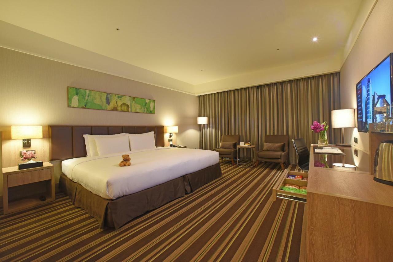 Fullon Hotel Taoyuan Airport Access Mrt A8 Guishan Exterior photo